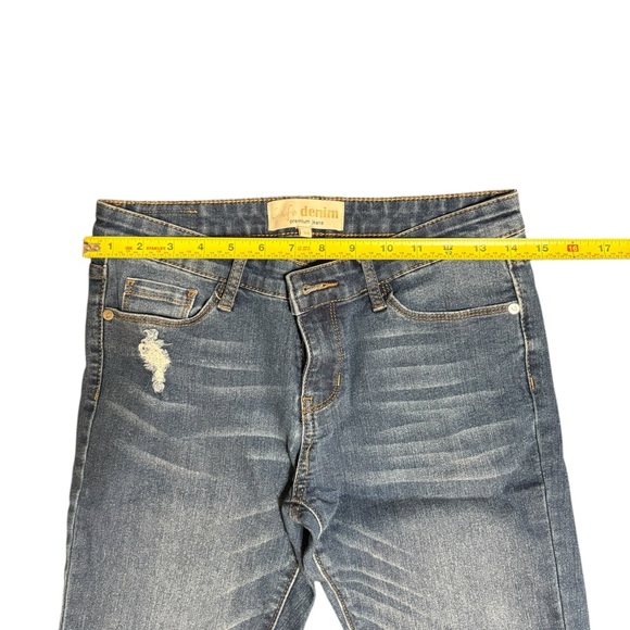 Blue Skinny Jeans with Distressed Details and Frayed Hem - Picture 10 of 11